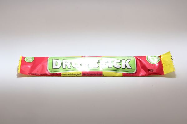 Drumstick Original Raspberry and Milk Chew Bar